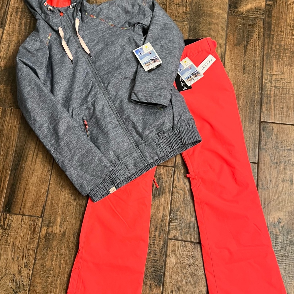 ROXY Ski Jacket + Snow Pants Set Women’s Small NWT DryFlight Pink Gray Winter